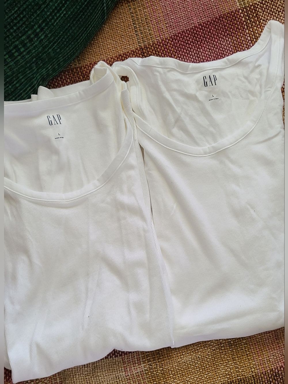 2 NEW GAP White Ribbed Scoop Neck Tank Tops Undershirt - Pair
